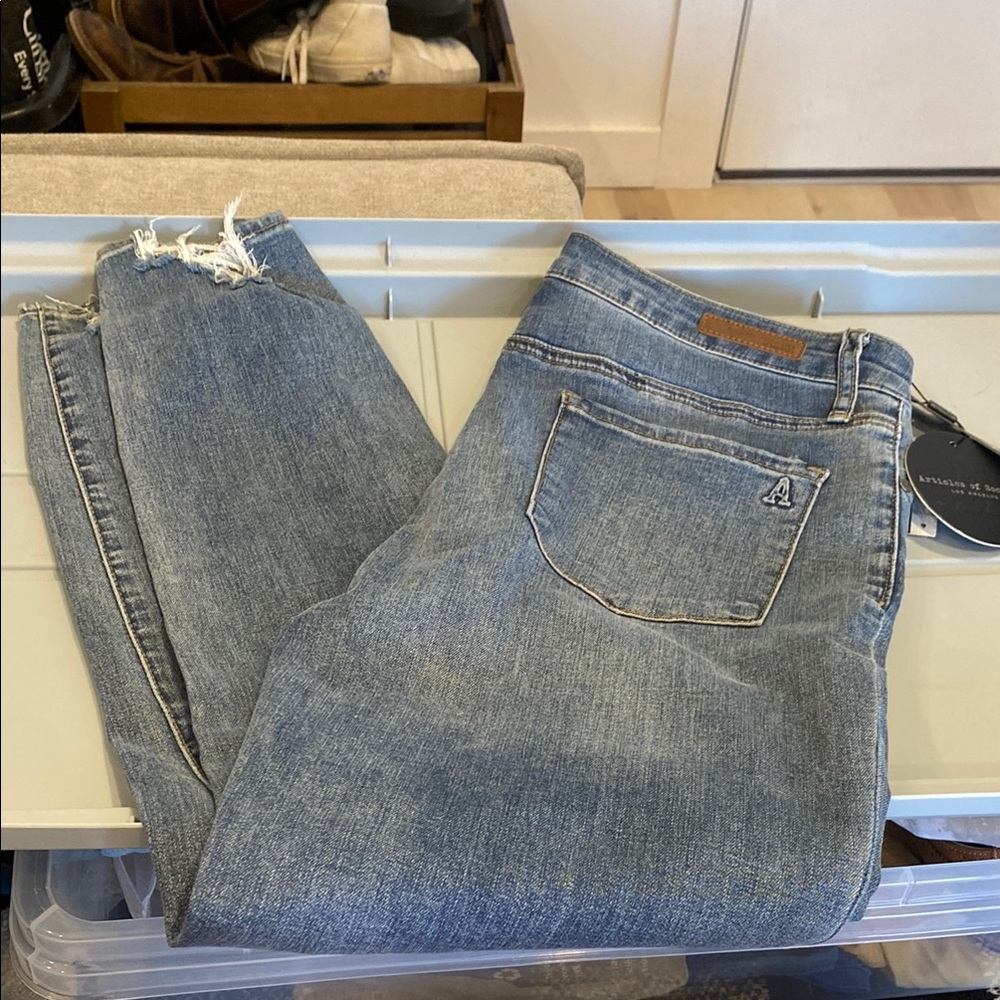NWOT Articles of Society Super Soft High Rise Distressed Hem Jeans